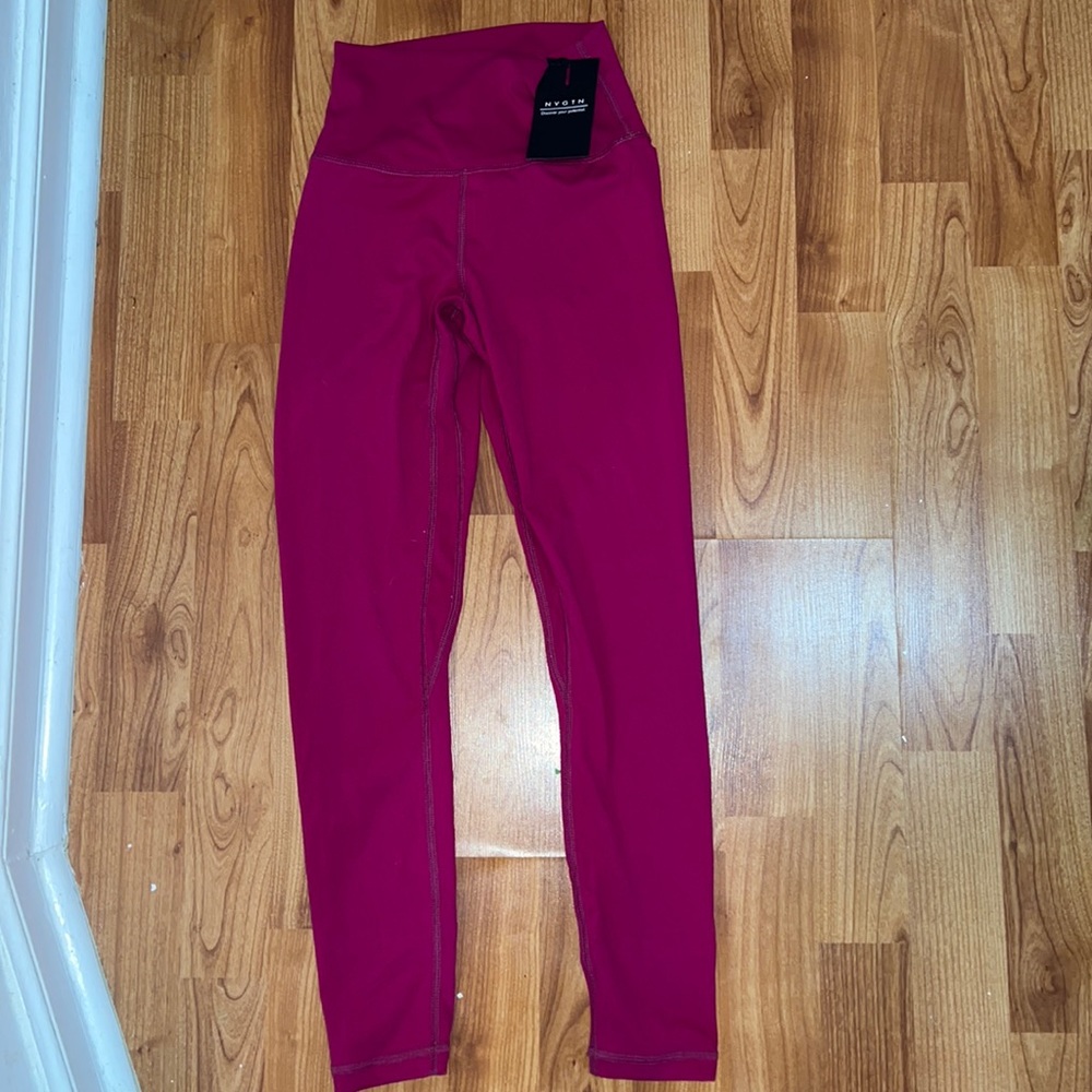 Brand new never worn NVGTN butter soft workout leggings.